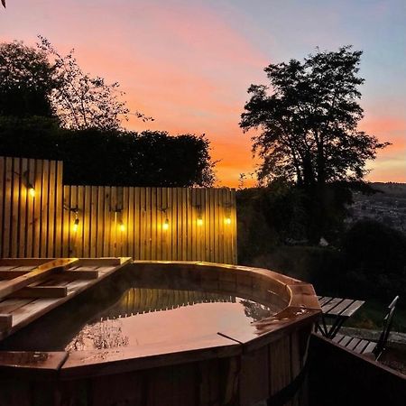 Secluded Lodge With Spectacular Views And Hot Tub! Bath Zewnętrze zdjęcie