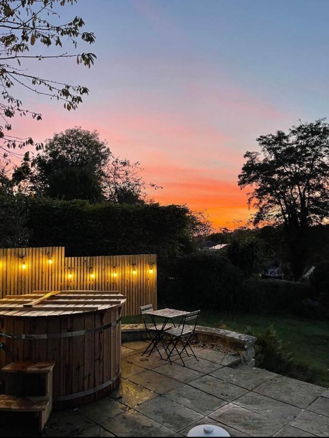 Secluded Lodge With Spectacular Views And Hot Tub! Bath Zewnętrze zdjęcie